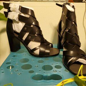 Dolce Vita sexy strappy black high heel sandals Women's 9